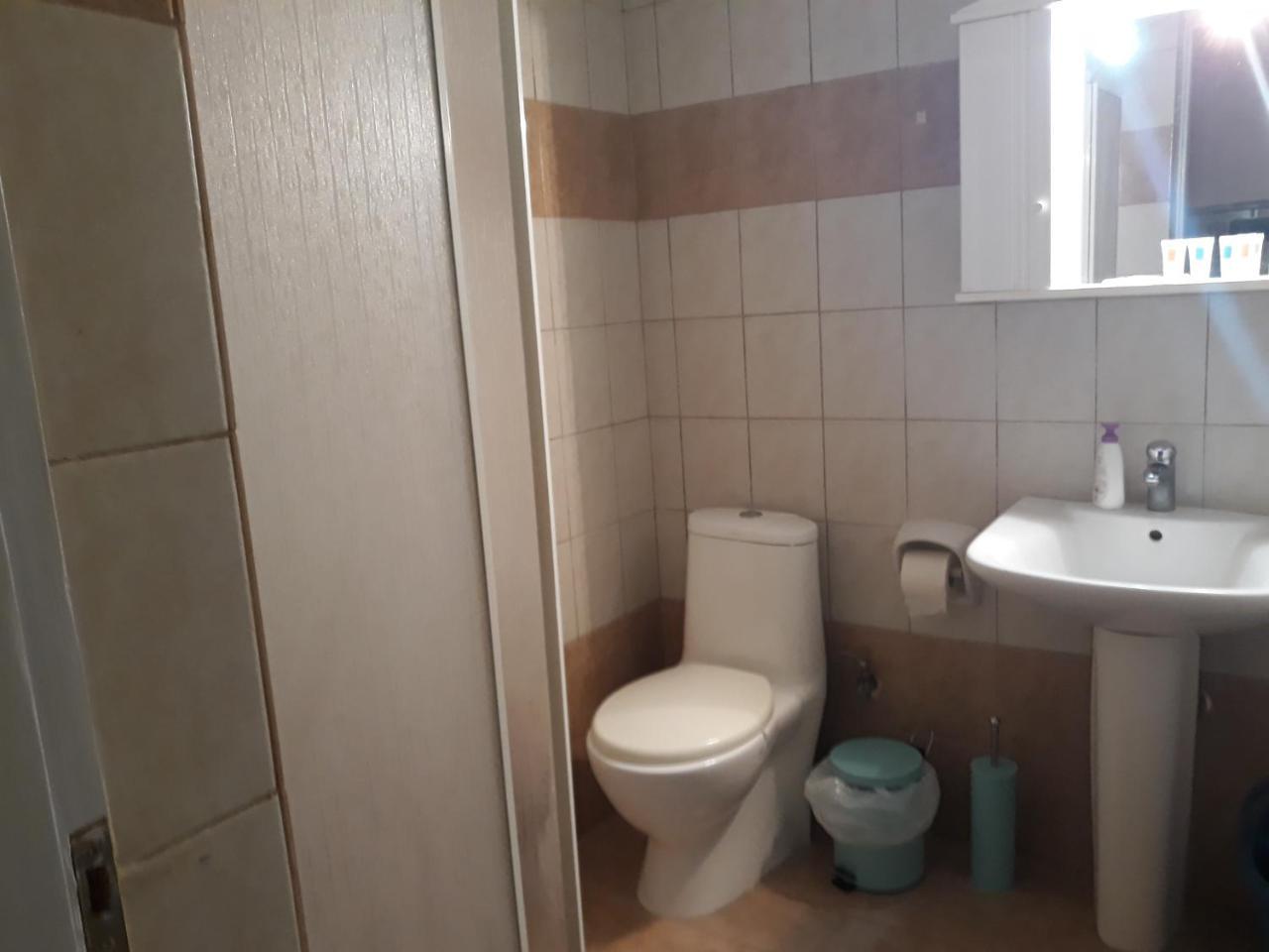 Cozy Apartment In The Center Of Aighion Achaia - Ground Floor - Ισόγειο Στουντιο Aígion Ngoại thất bức ảnh